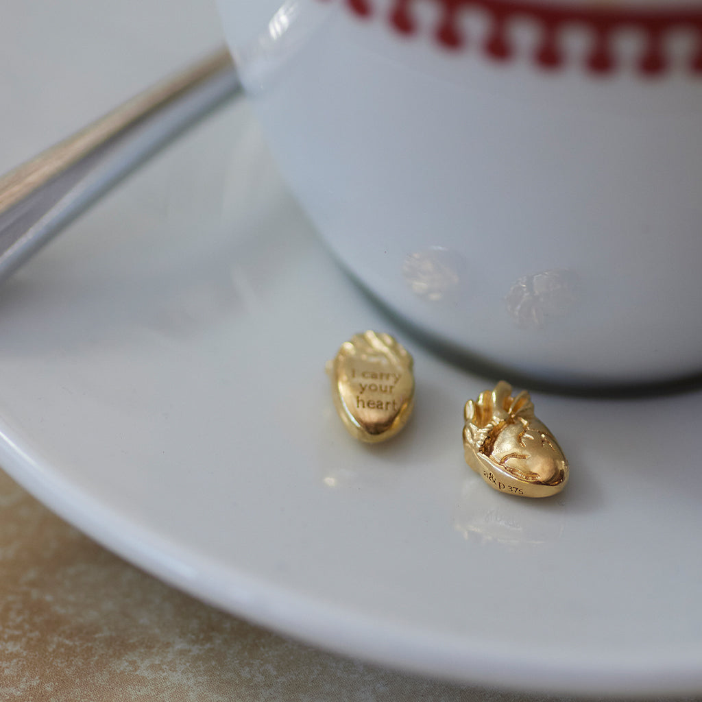 I Carry Your Heart Keepsake Solid Gold