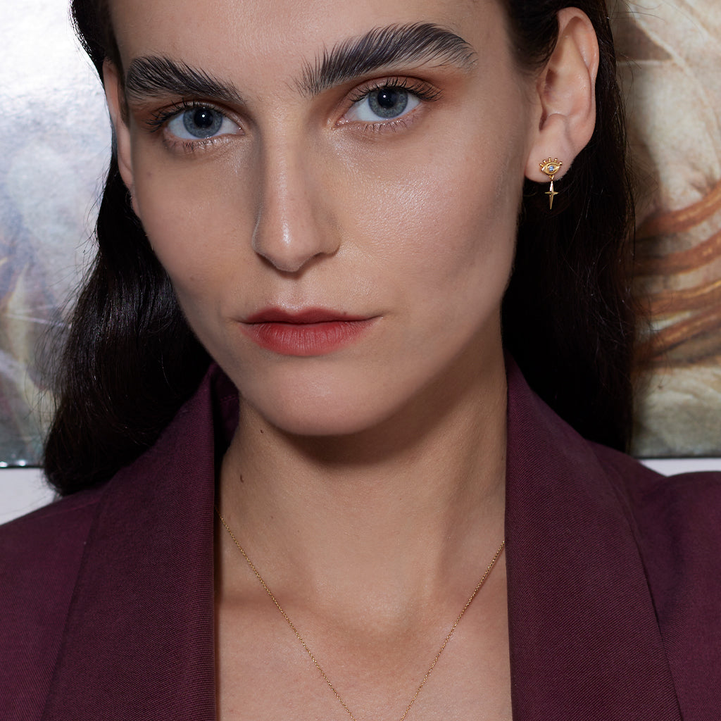 The Guiding Eye Earring Solid Gold & Sapphire