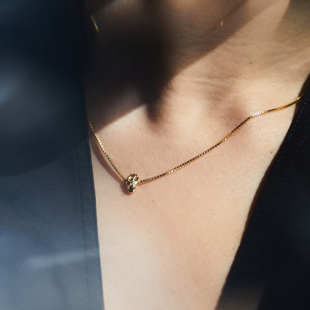 I Carry Your Heart Necklace Solid Gold