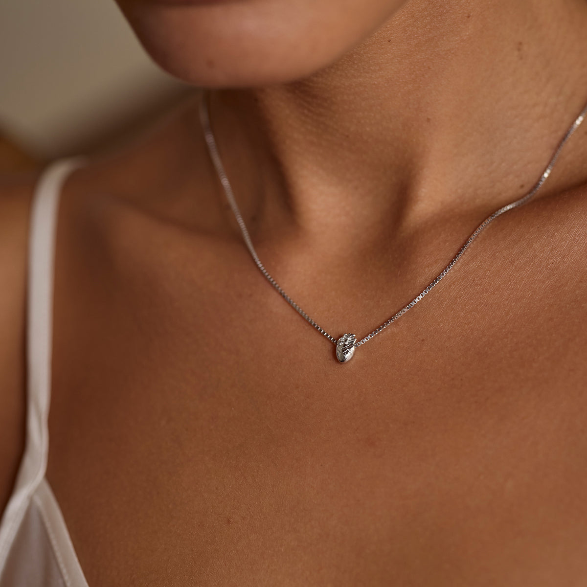 I Carry Your Heart Necklace Silver