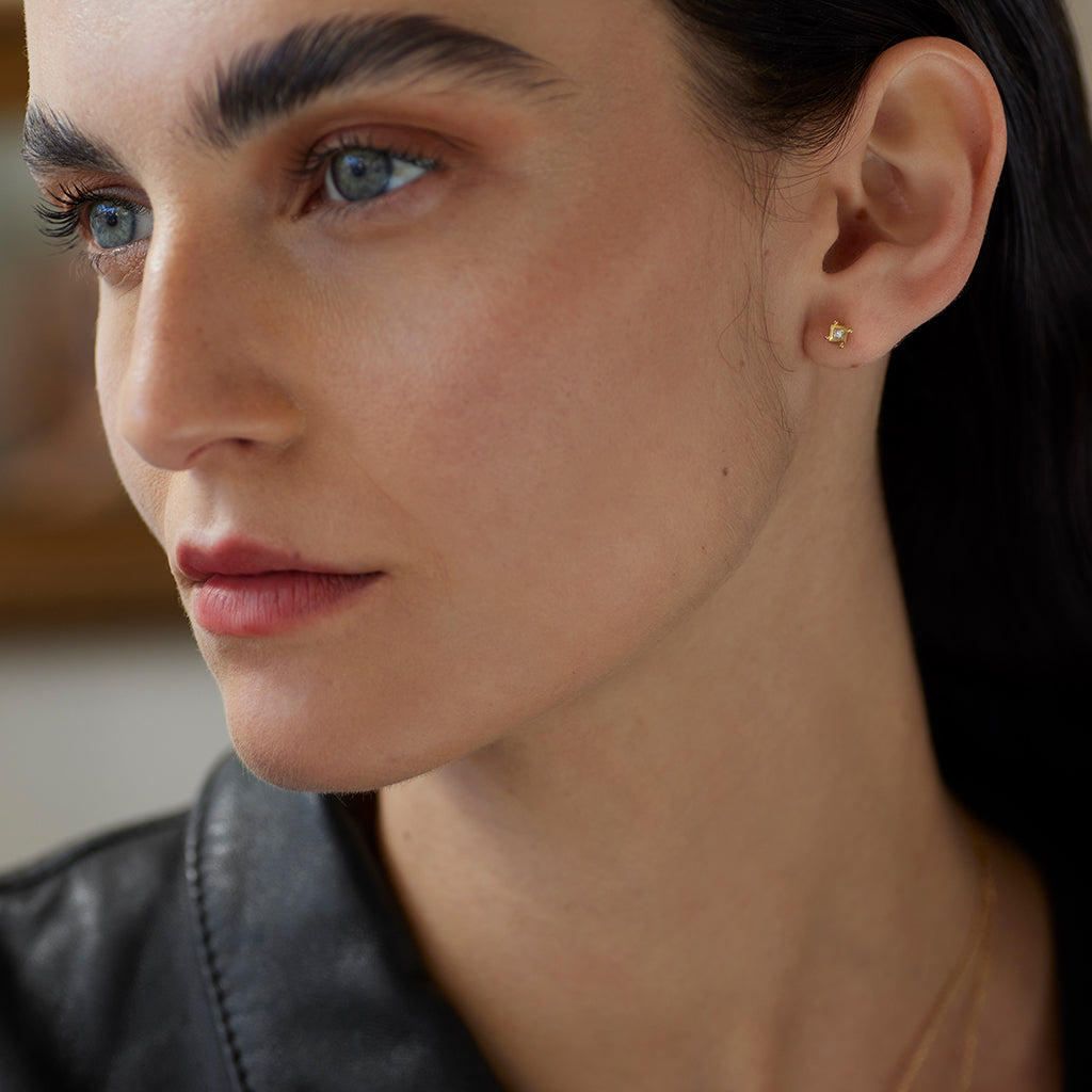 Four Corners Stud Solid Gold &amp; Diamond