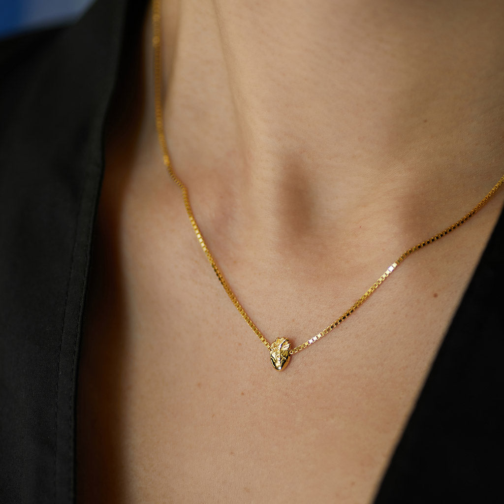 I Carry Your Heart Necklace Solid Gold