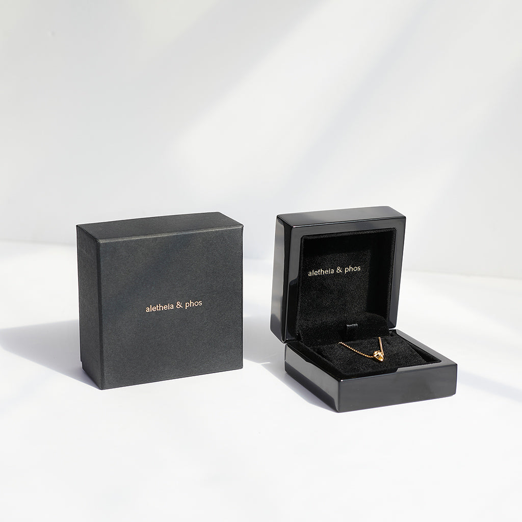 I Carry Your Heart Necklace Solid Gold