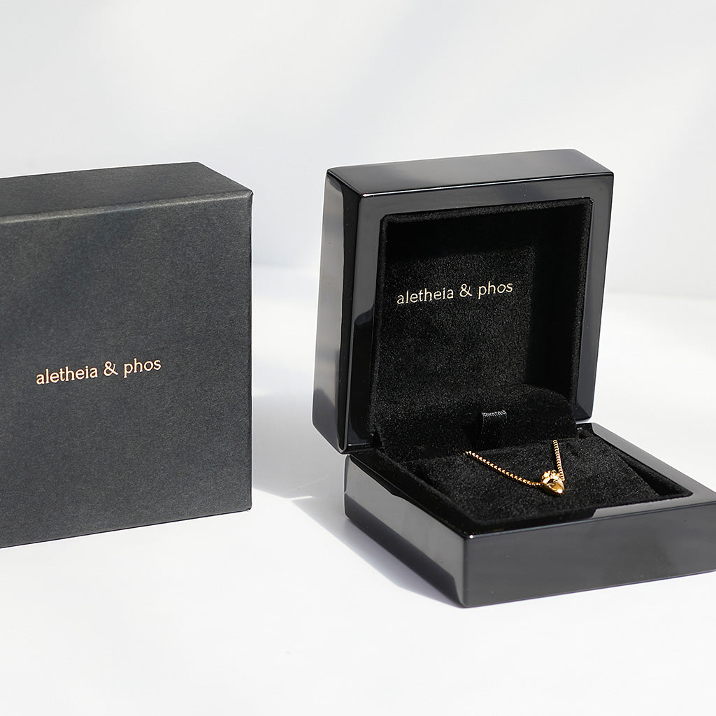 I Carry Your Heart Necklace Solid Gold